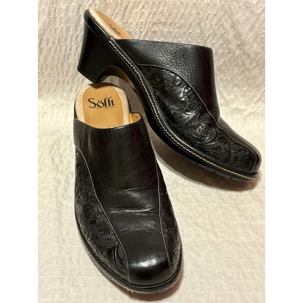 Sofft Size 10 Women’s Black Embossed Leather Mules  Slides Shoes EUC